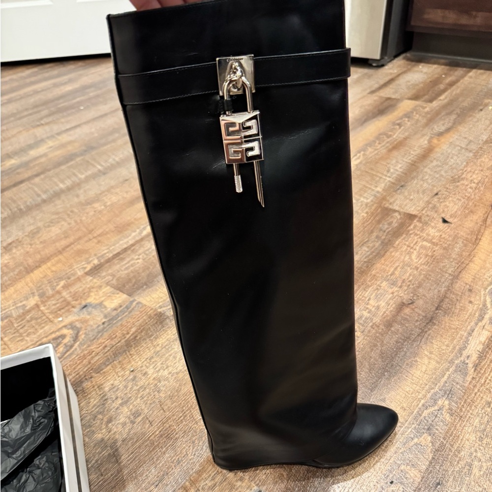 Shark boots! Worn once. Size 40